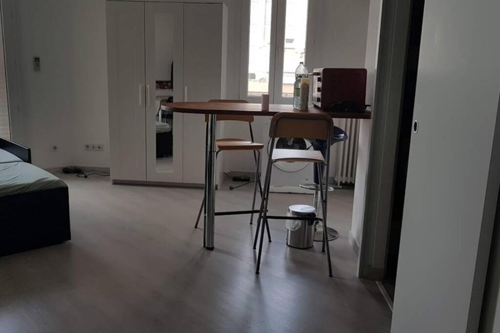 Studio With Sea View For 2 People Toulon Eksteriør billede