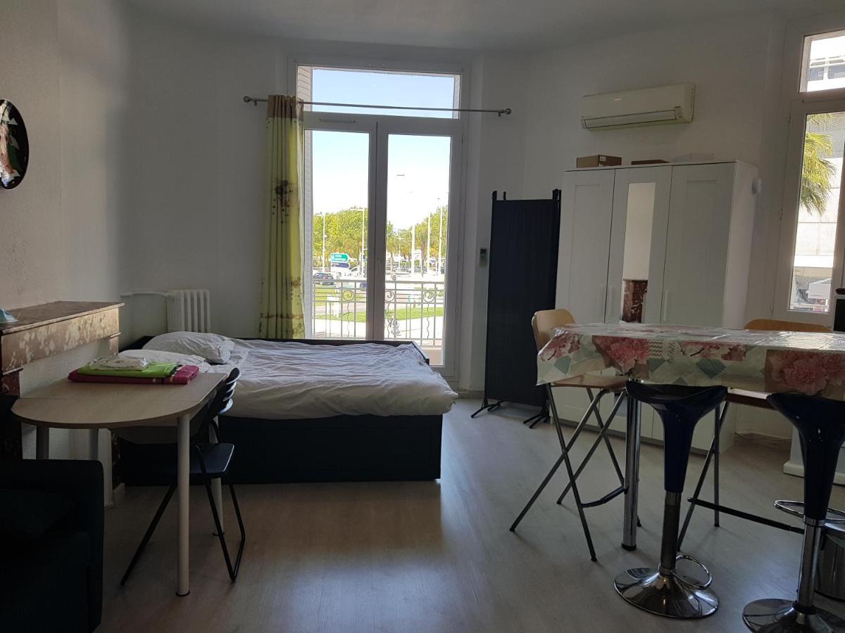 Studio With Sea View For 2 People Toulon Eksteriør billede